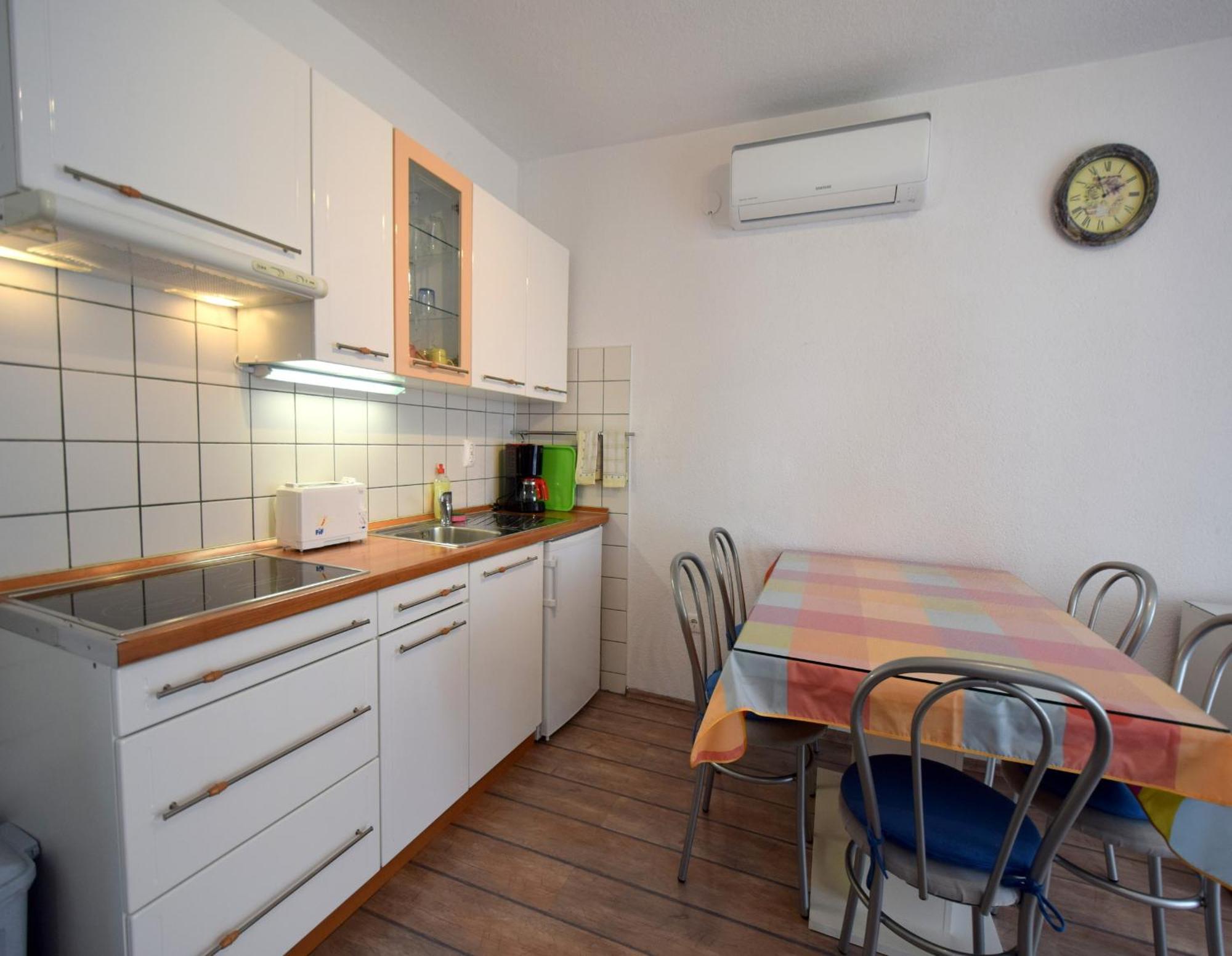 Apartments Martin Malinska Esterno foto
