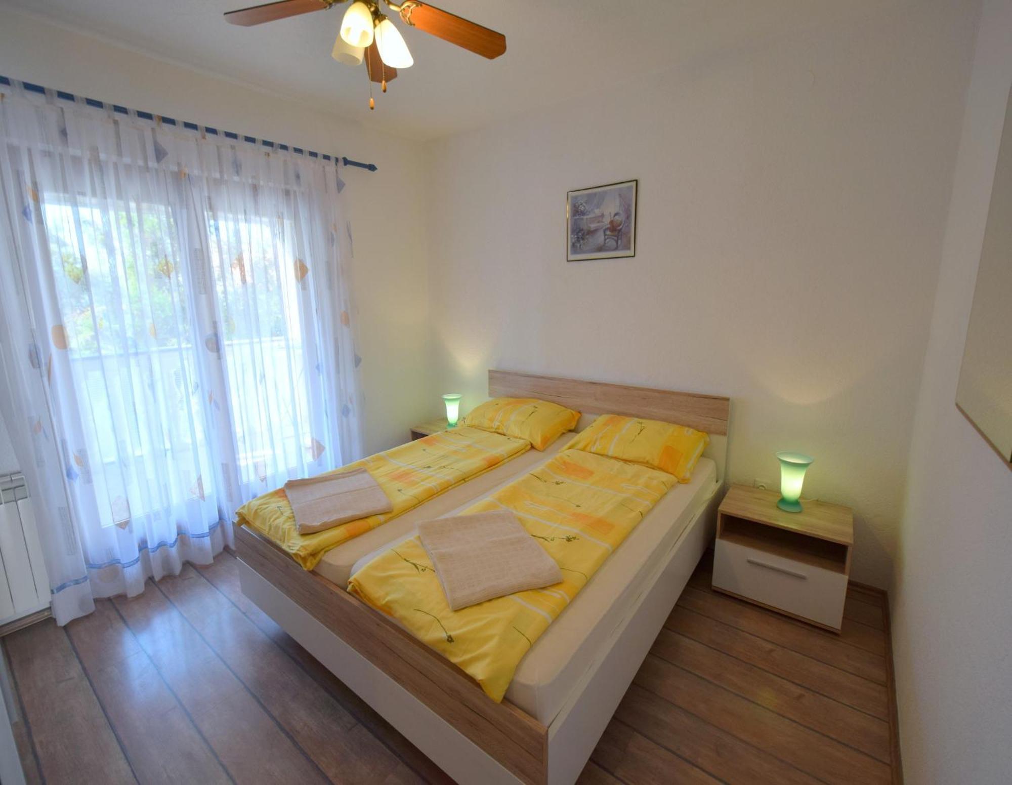 Apartments Martin Malinska Esterno foto