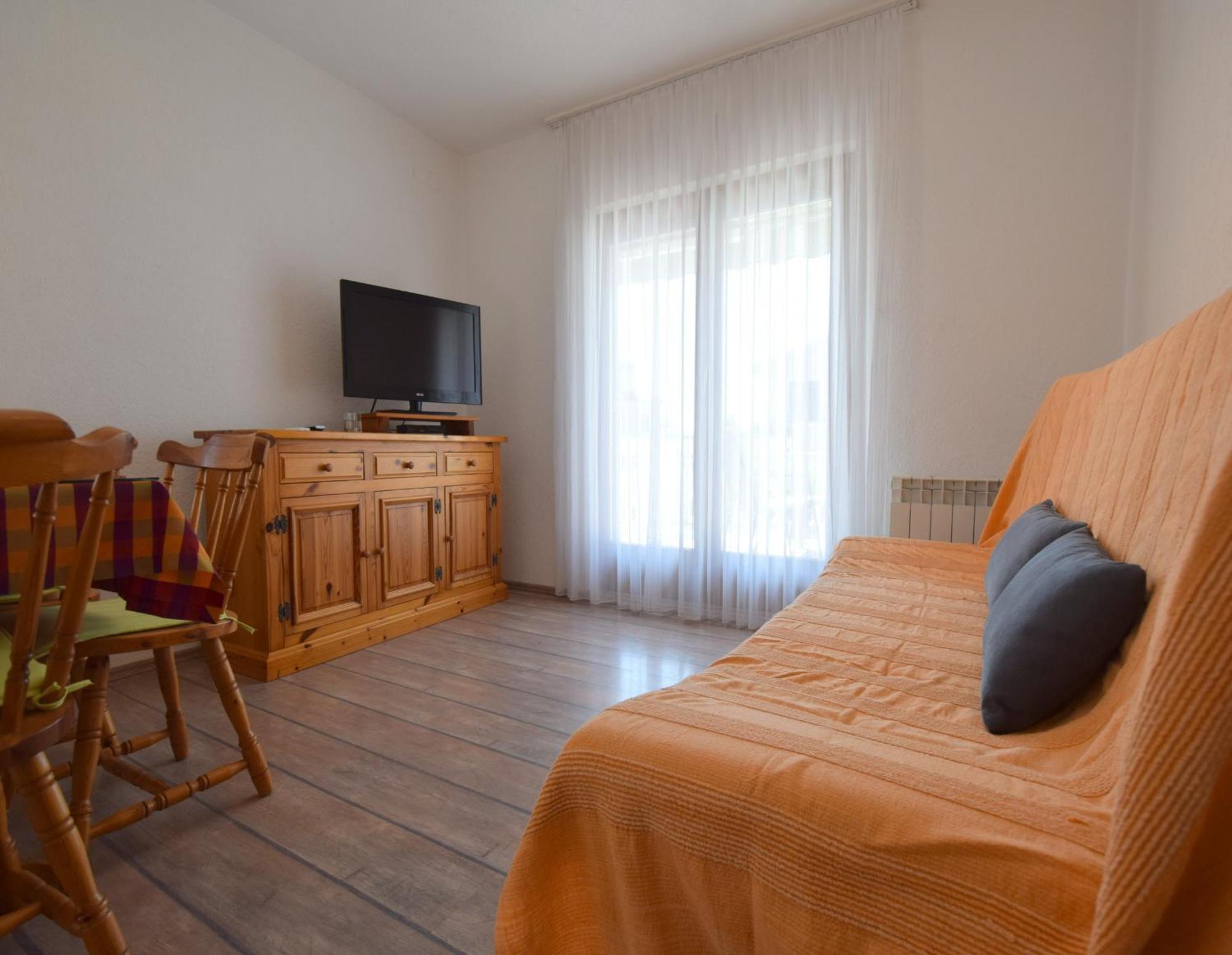 Apartments Martin Malinska Esterno foto