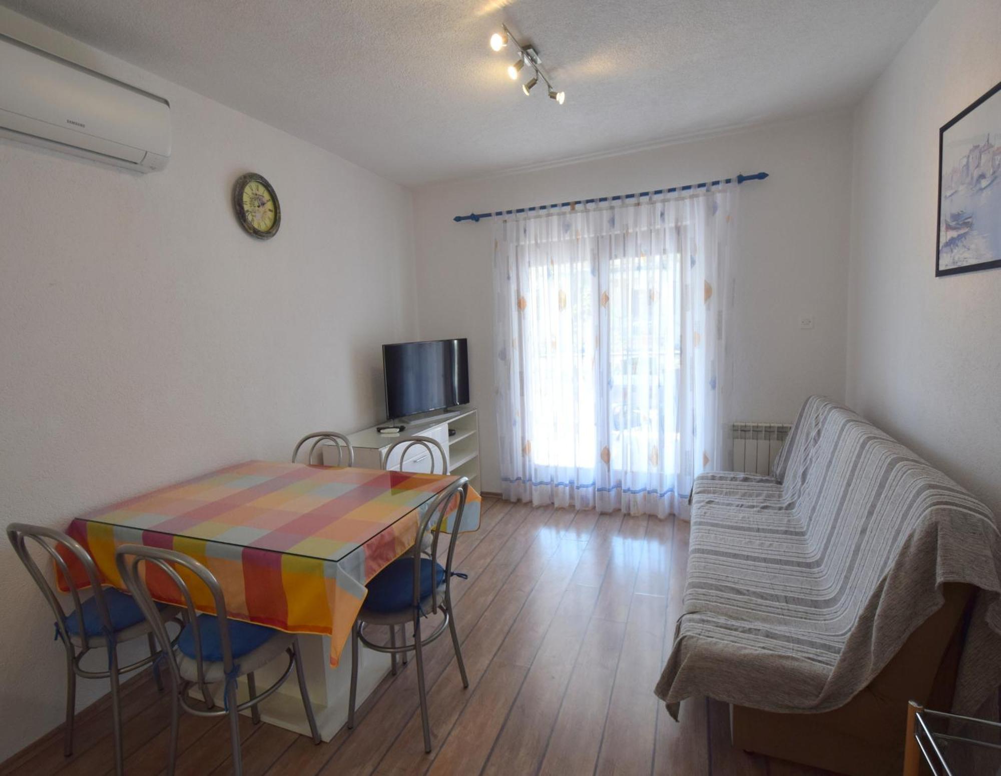 Apartments Martin Malinska Esterno foto